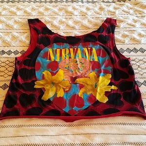 Nirvana band tee crop top(heart shaped box)